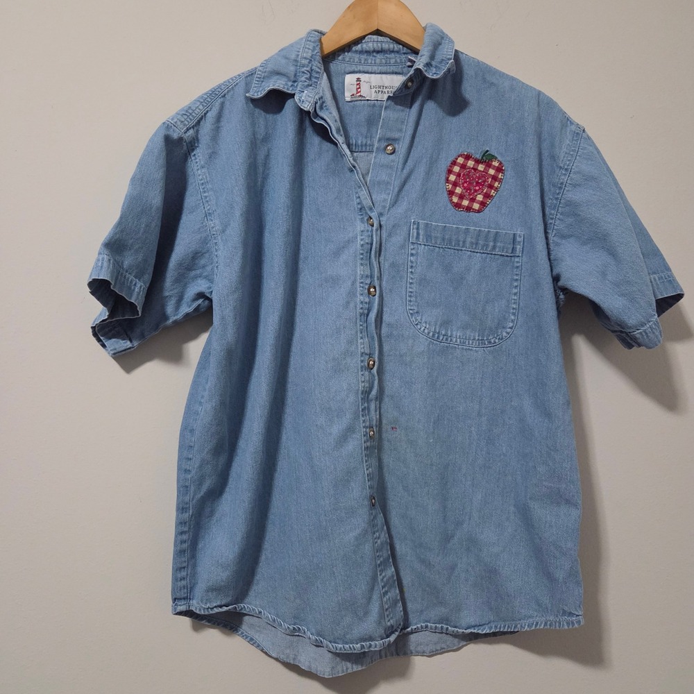 Lighthouse Apparel Vintage Denim Apple Applique Shirt Womens Medium Blue Cotton